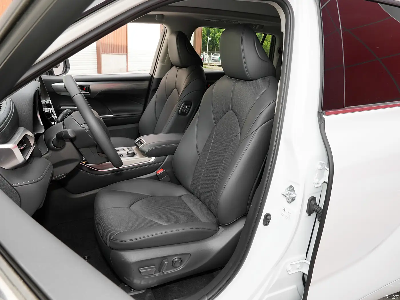 2024 Toyota Highlander 2.5L Intelligent Hybrid Dual Engine 4WD Ultimate Edition 7-Seater