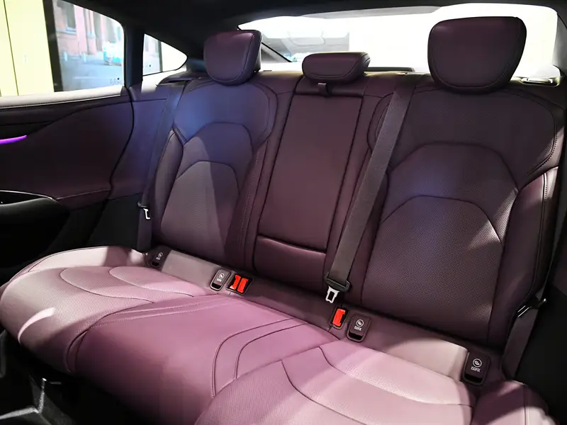 2024 Xiaomi SU7 830KM Rear-Wheel Drive Ultra-Long Range Advanced Autonomous Pro Edition