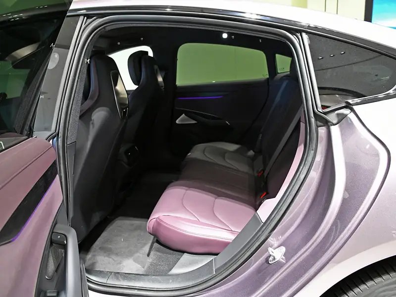 2024 Xiaomi SU7 830KM Rear-Wheel Drive Ultra-Long Range Advanced Autonomous Pro Edition