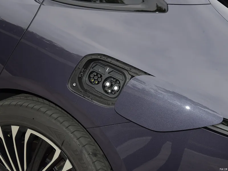 2025 Avita 12 Ultra Extended Range Edition