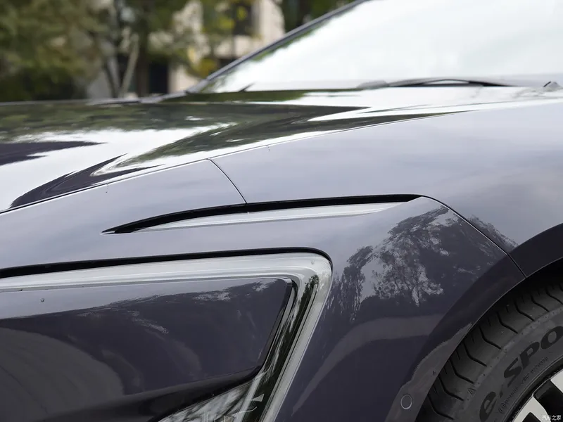 2025 Avita 12 Ultra Extended Range Edition