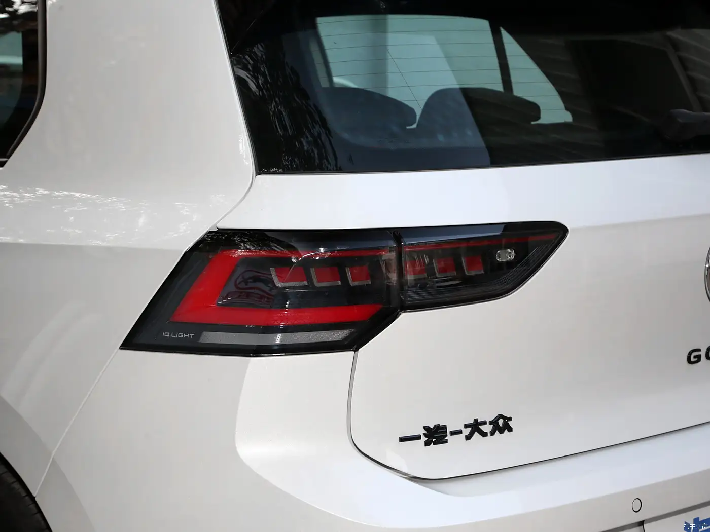2025 Volkswagen Golf 300TSI R-Line
