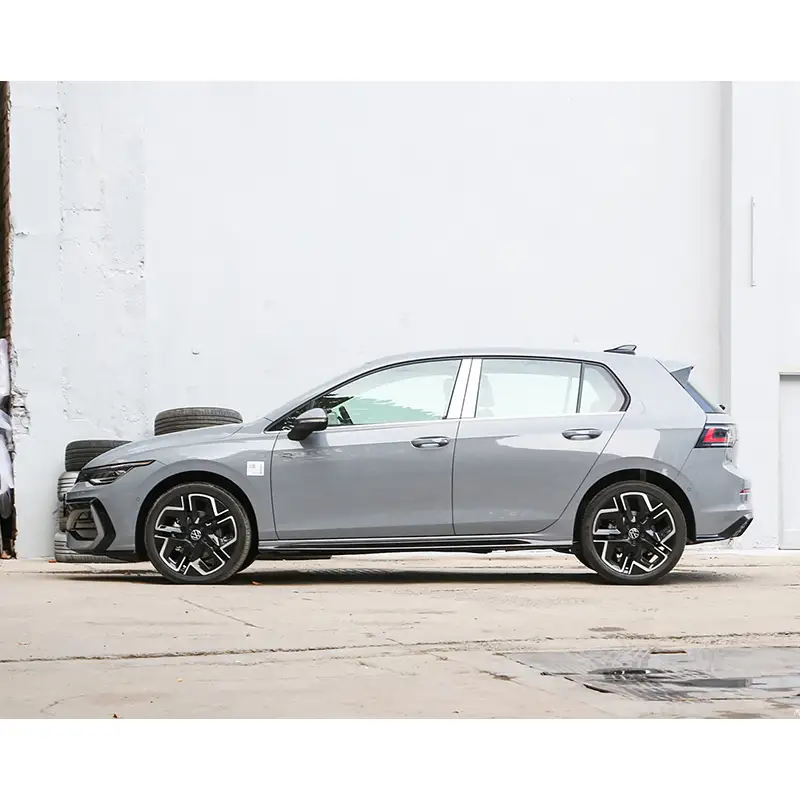 2025 Volkswagen Golf 300TSI R-Line