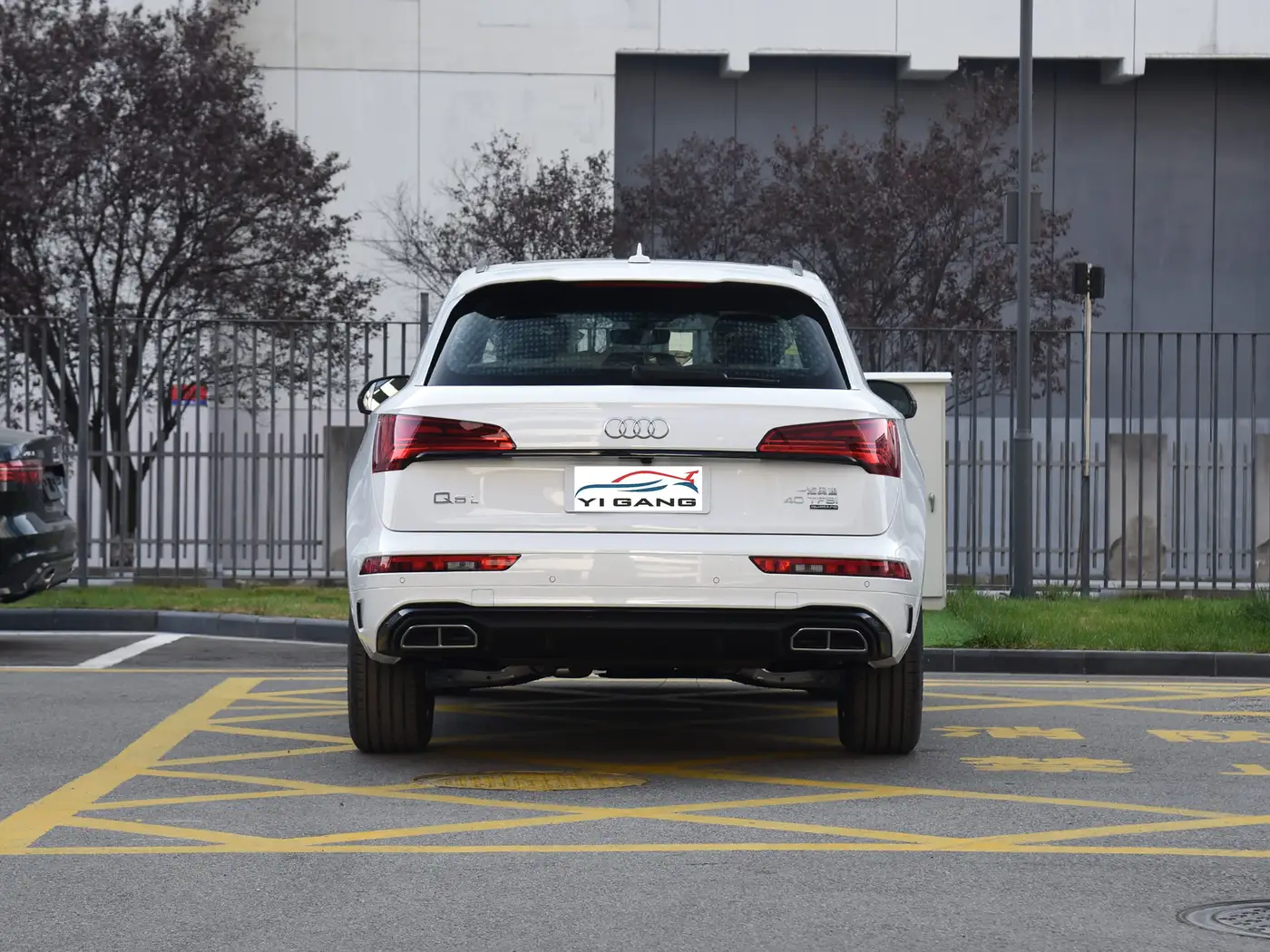 2024 Audi Q5L 40 TFSI Luxury Dynamic Model