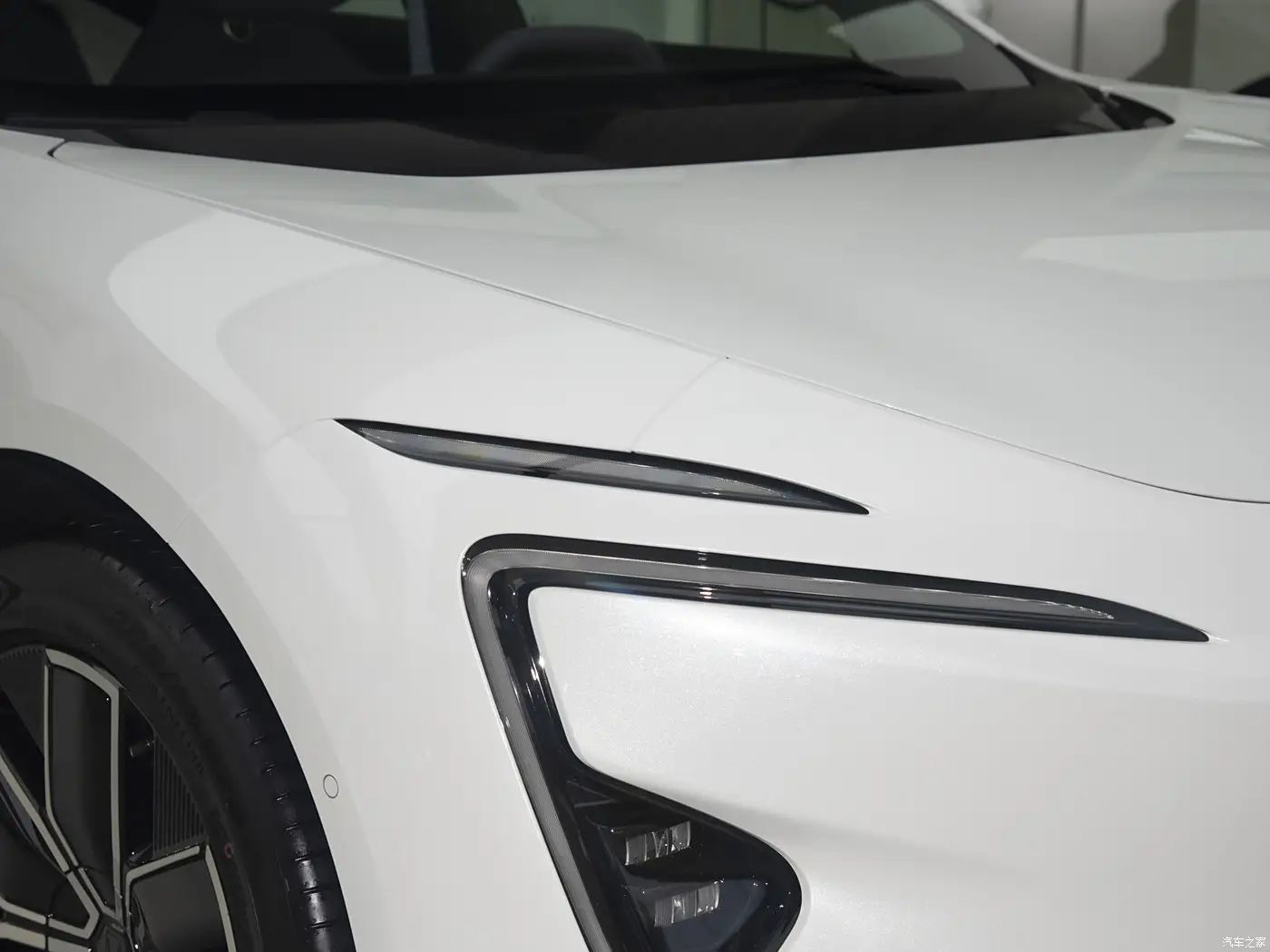 2025 Avatr 12 Max Extended Range Edition