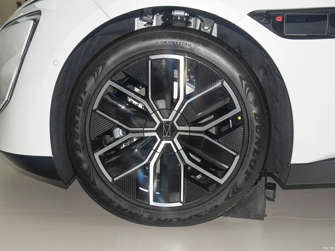 2025 Avatr 12 Max Extended Range Edition