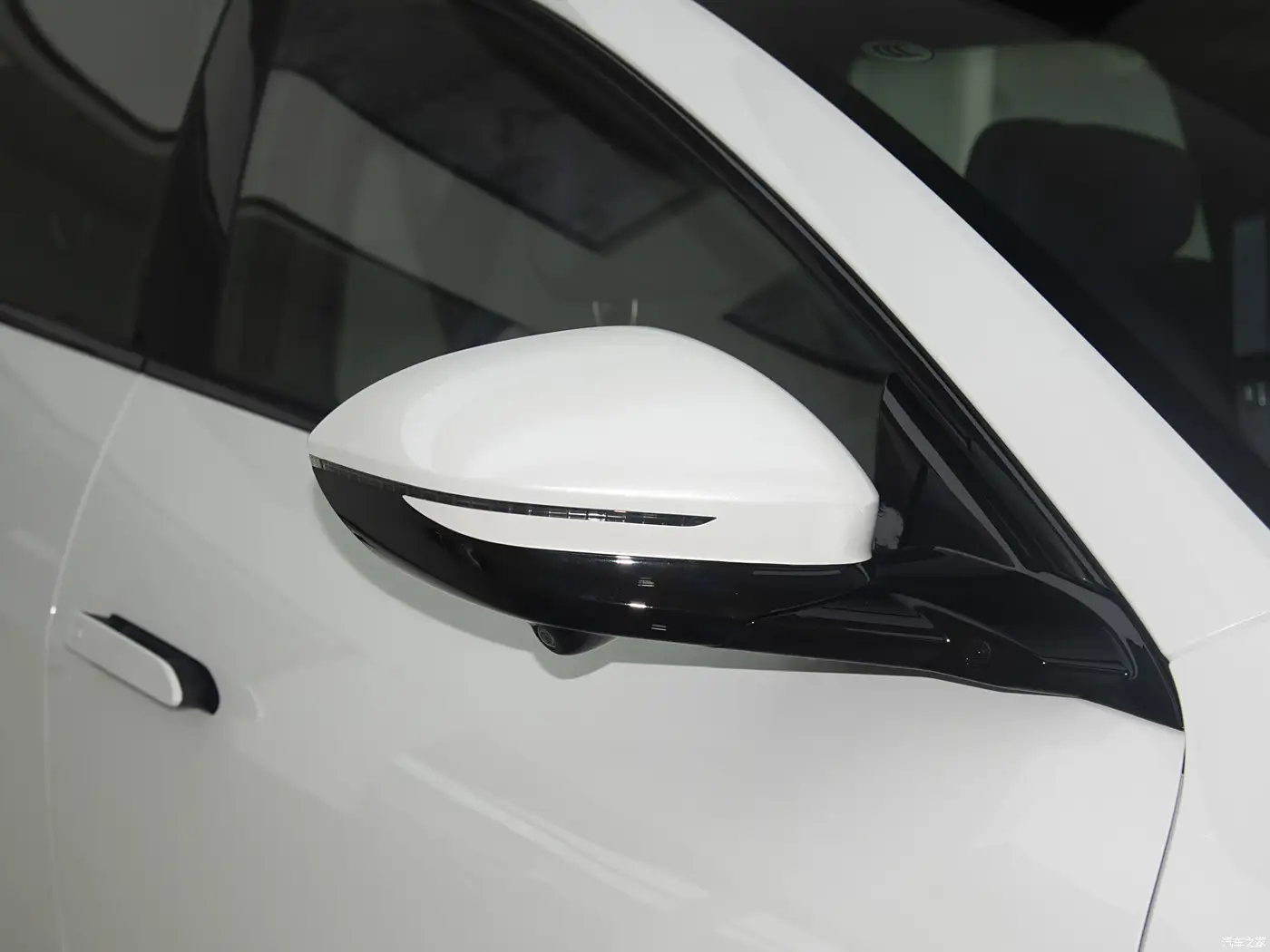 2025 Avatr 12 Max Extended Range Edition
