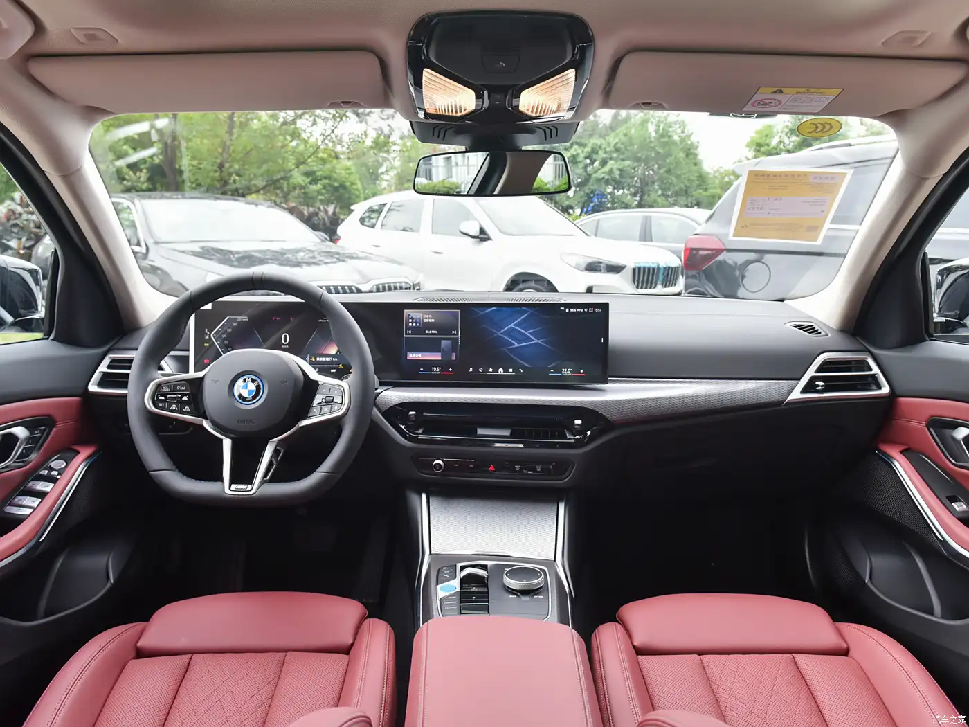 2025 BMW i3 eDrive 40 L Midnight Package