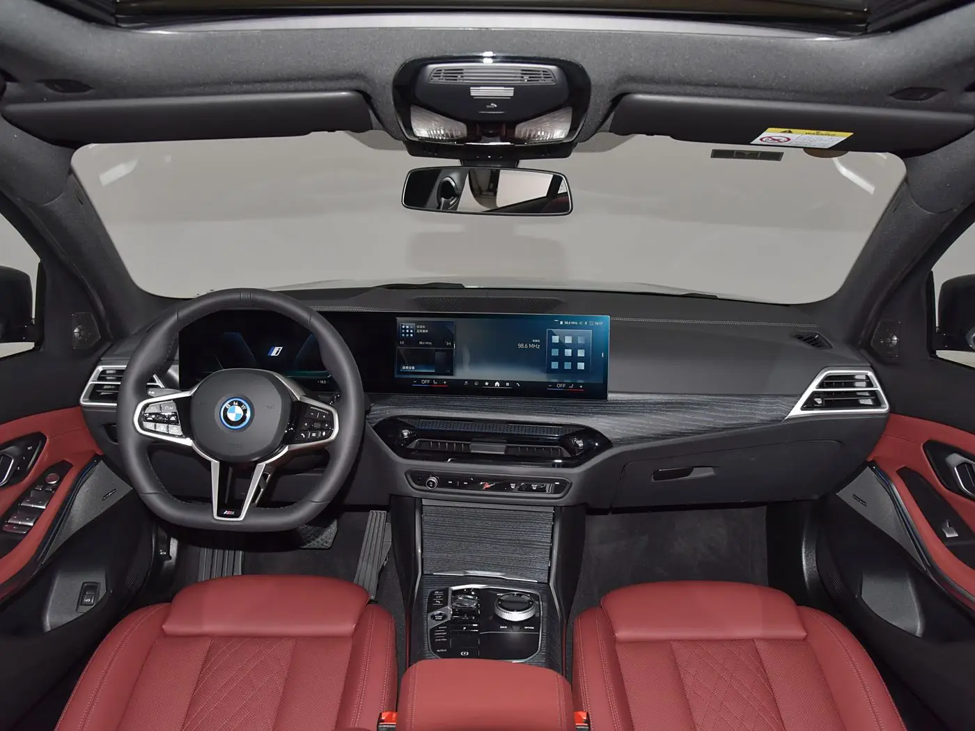 2025 BMW i3 eDrive 40 L Night Sports Package