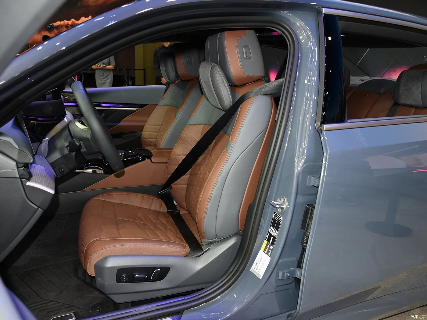 BMW i5 eDrive 40L Luxury Package
