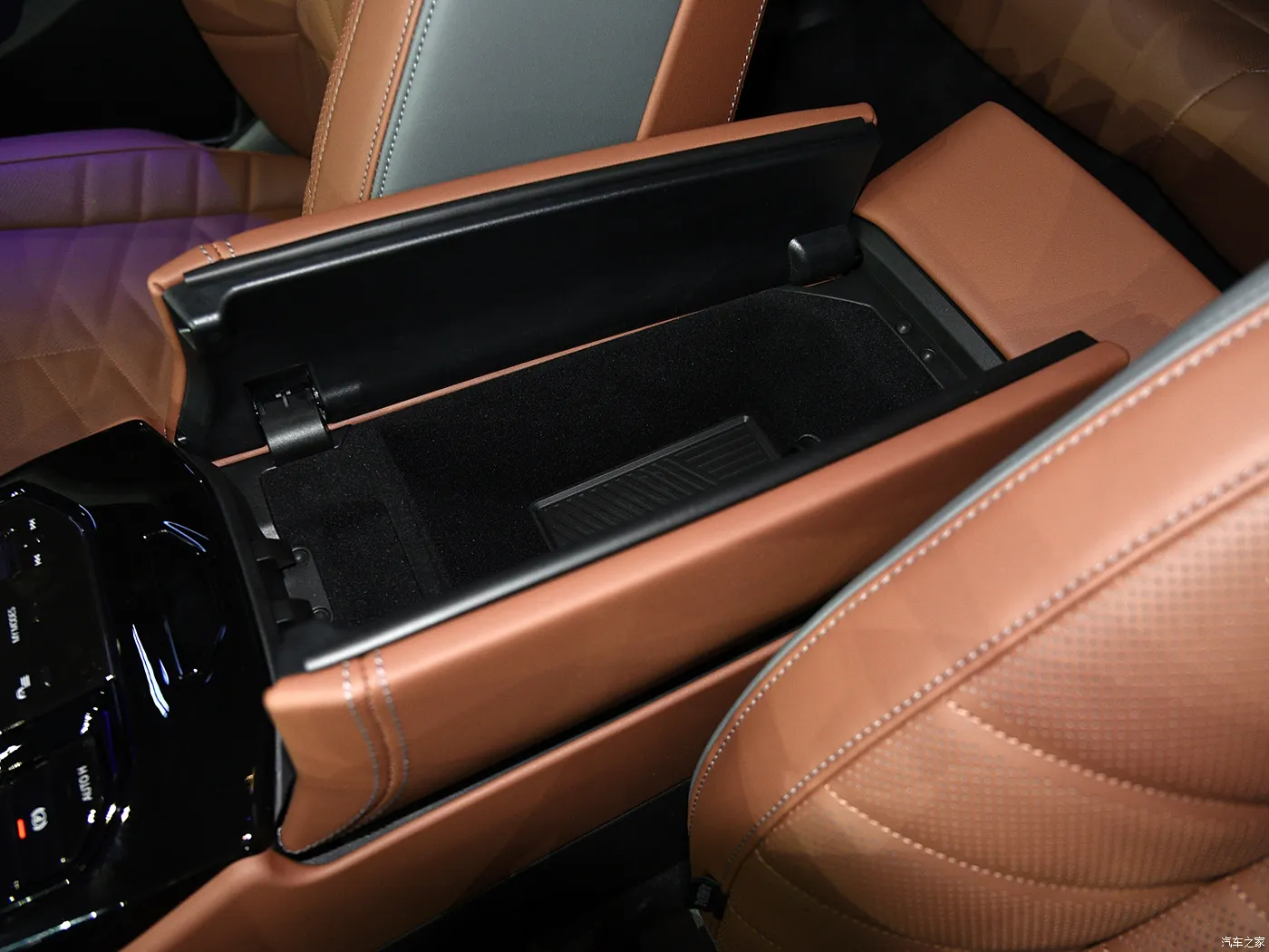 BMW i5 eDrive 40L Luxury Package
