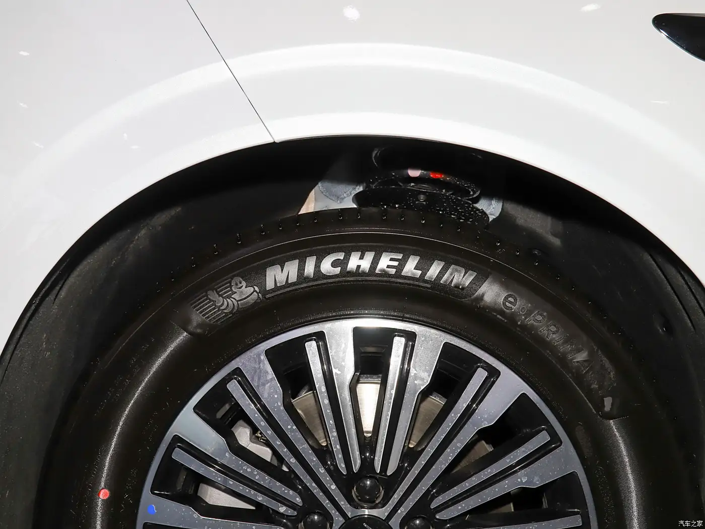 BYD Xia DM-i 1.5T 180km Excellence Model