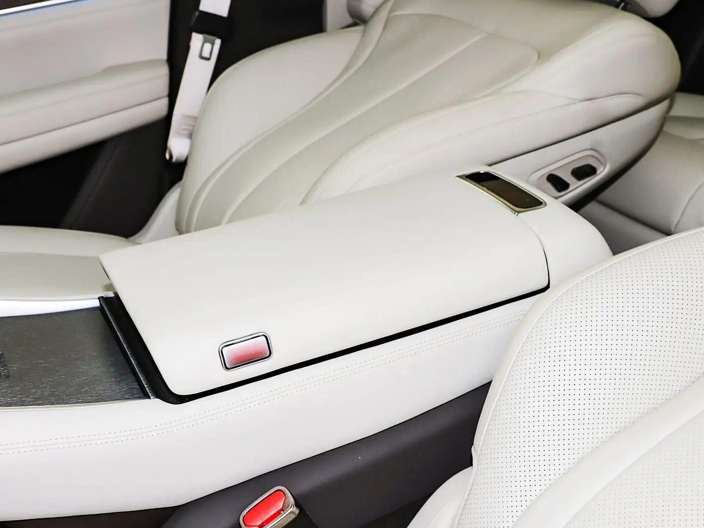 2025 Denza N9 High-End Edition