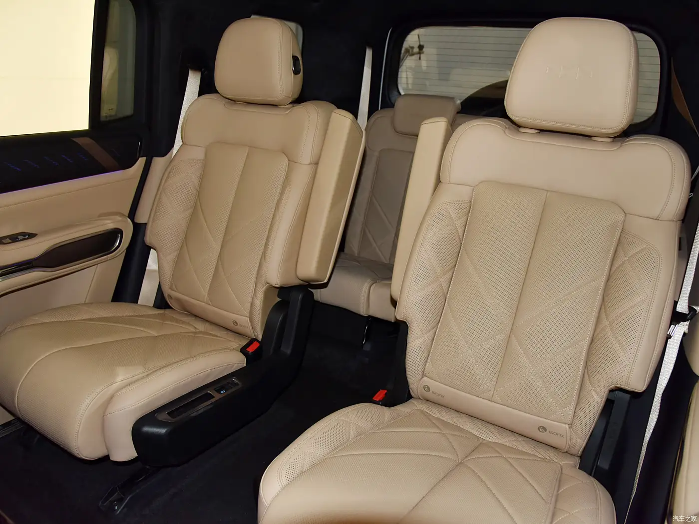 2025 Equation Leopard 8 Intelligent Brave Flagship Edition 6-Seater