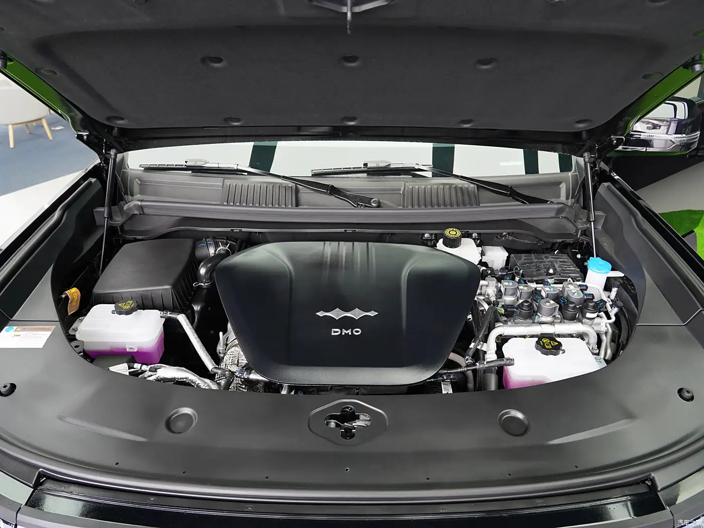 2025 Equation Leopard 8 Intelligent Brave Flagship Edition 6-Seater
