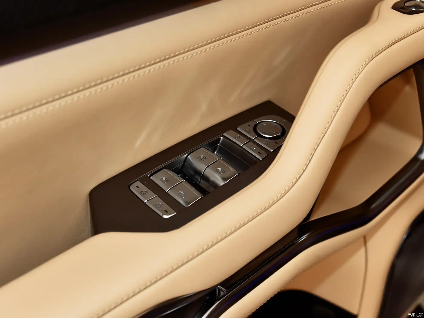2025 Equation Leopard 8 Intelligent Brave Flagship Edition 6-Seater