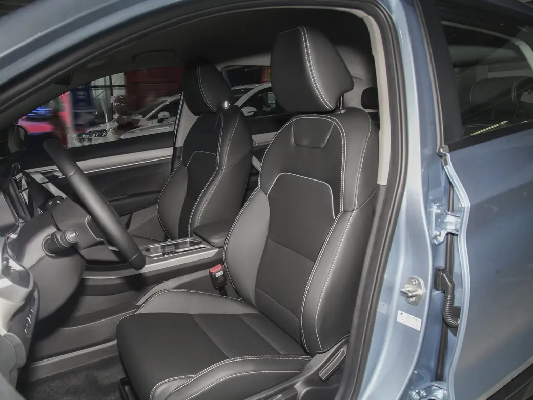 2025 Geely Binyue 1.5L Manual Superpower Edition