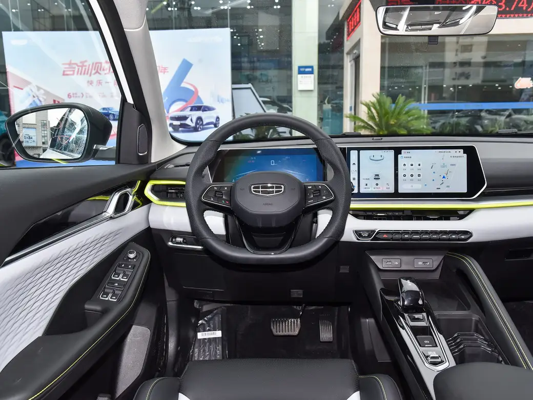 2023 Geely Binyue COOL 1.5TD DCT Crown Edition