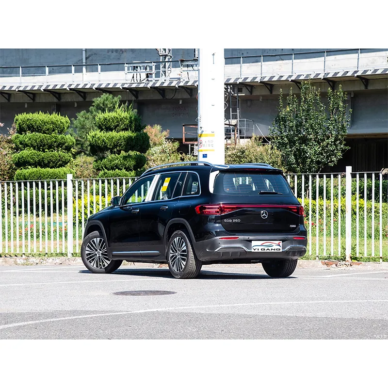 Mercedes Benz EQB260