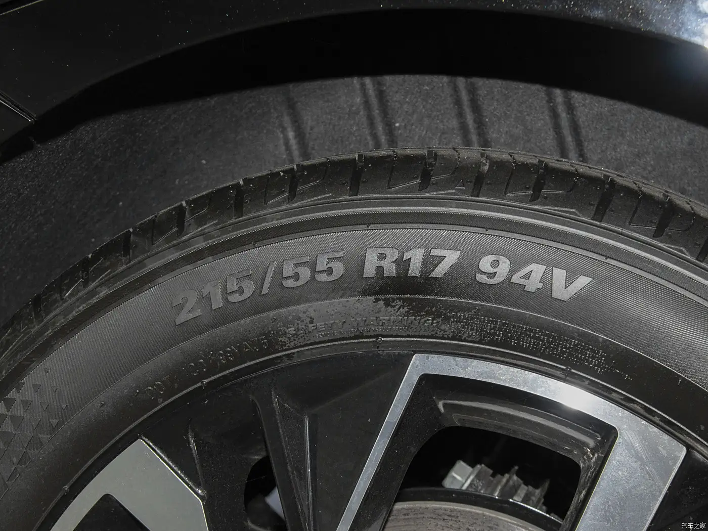 2025 Toyota Platinum 4X 615Max Edition