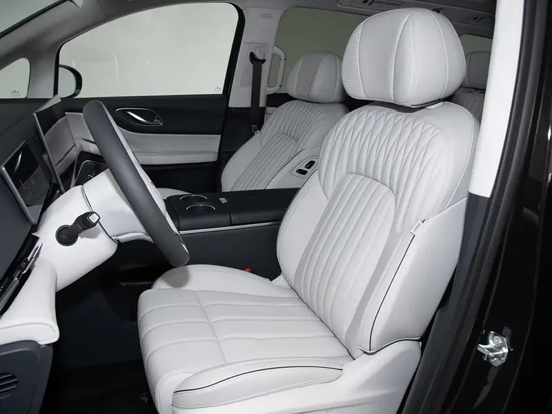 2025 Voyah Dreamer PHEV Four-Wheel Drive Flagship Kunpeng Version